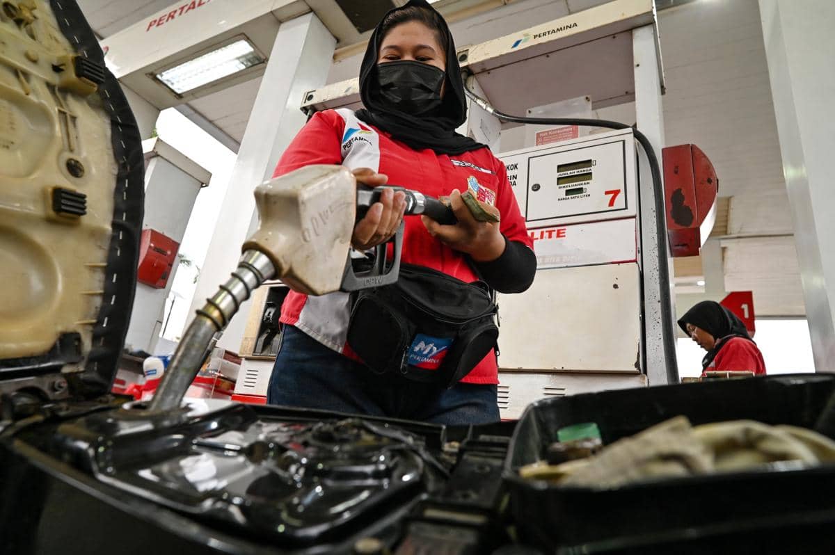 Bahlil tegaskan BBM nonsubsidi mengikuti harga pasar global