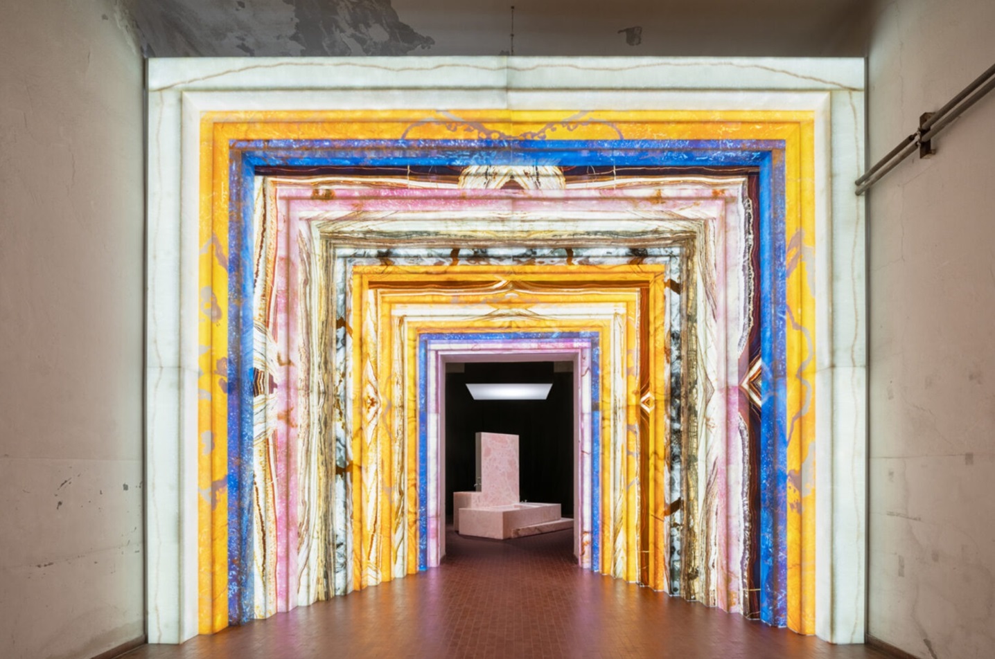 SolidNature: Hidupkan karya imersif di balik batu alam